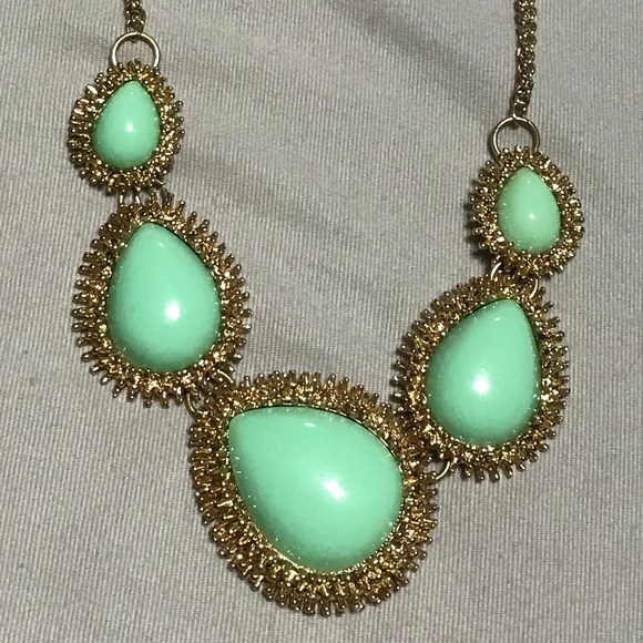 3 for 1 JEWELRY !!! Or 1 for $4 - Picture 2 of 2